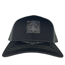 Load image into Gallery viewer, Elk JRz SnapBack Trucker
